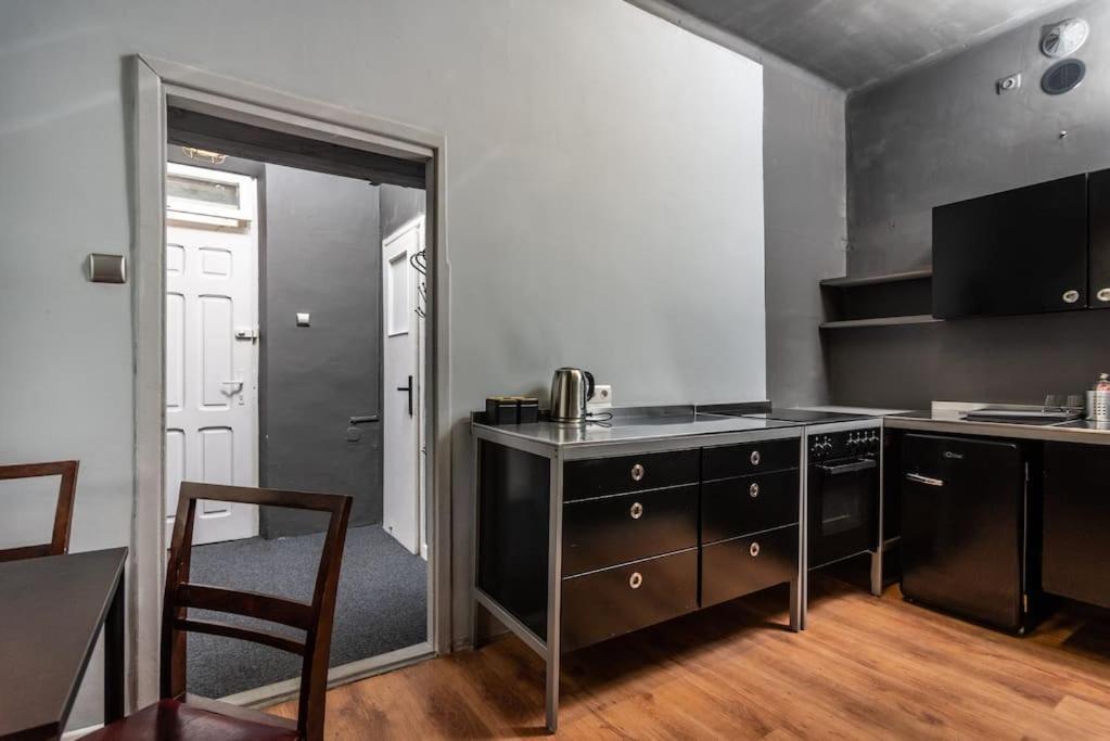 Industrial Apartment - Jewish Quarter By Upstairs Krakow Ngoại thất bức ảnh